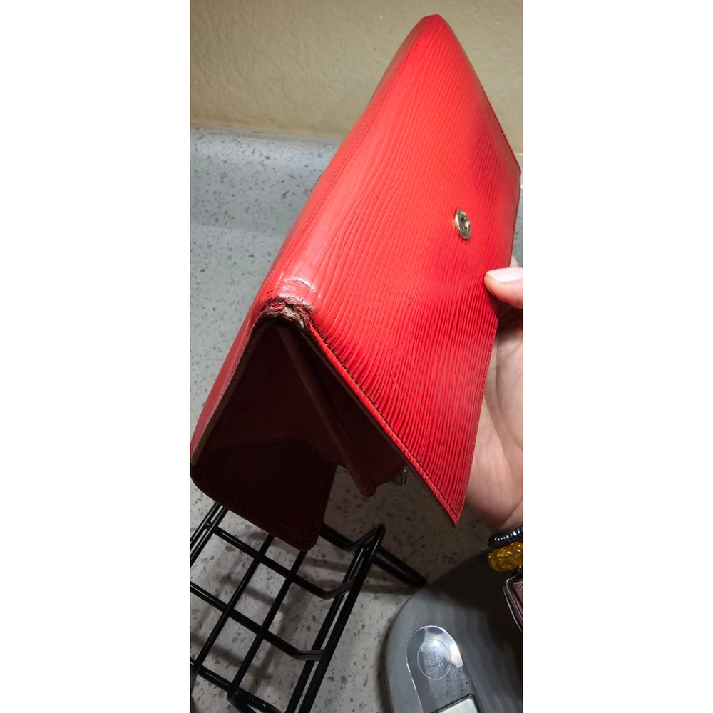 Louis Vuitton Epi Leather Porte-Trésor International Wallet – Toledo Red - Picture 11 of 11